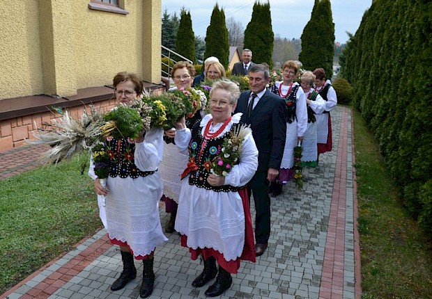29.03
