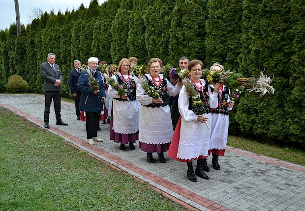 29.03