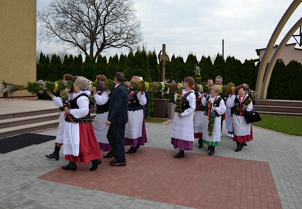 29.03