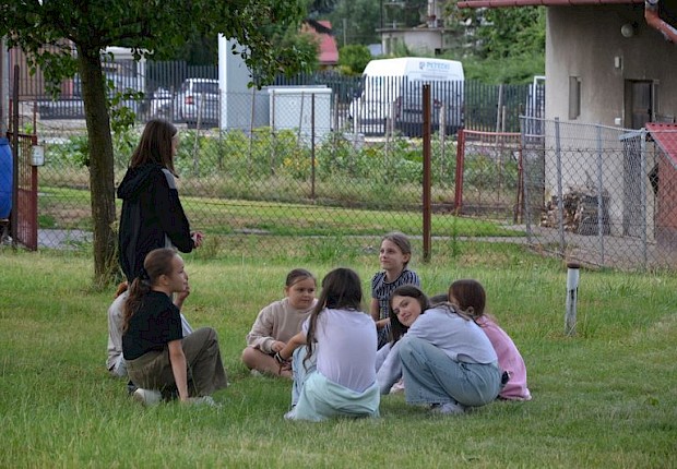 Rozpoczęcie wakacji dla ministrant&oacute;w i scholi