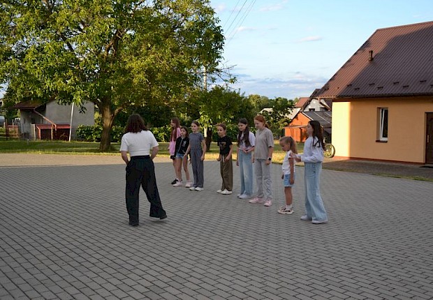 Rozpoczęcie wakacji dla ministrant&oacute;w i scholi