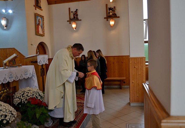 Przyjęcie do posługi ministranta