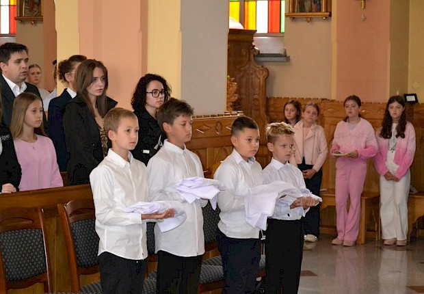 Przyjęcie do posługi ministranta