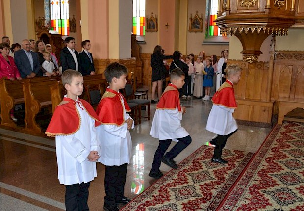 Przyjęcie do posługi ministranta