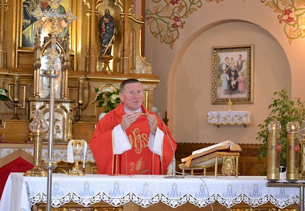 Przyjęcie do posługi ministranta