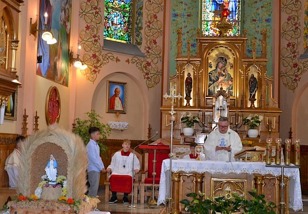 Parafialne dziękczynienie za plony