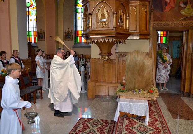 Parafialne dziękczynienie za plony