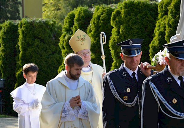 Odpust ku czci Matki Bożej Fatimskiej i Jubileusz 25-lecia poświęcenia kościoła