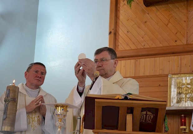 Odpust ku czci Matki Bożej Fatimskiej i Jubileusz 25-lecia poświęcenia kościoła