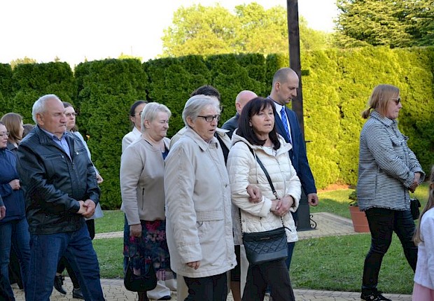 Odpust ku czci Matki Bożej Fatimskiej i Jubileusz 25-lecia poświęcenia kościoła