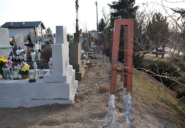 Zakończenie 1 etapu prac na cmentarzu parafialnym