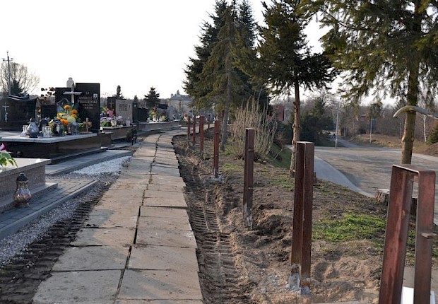 Zakończenie 1 etapu prac na cmentarzu parafialnym