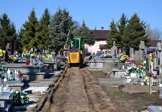 Zakończenie 1 etapu prac na cmentarzu parafialnym