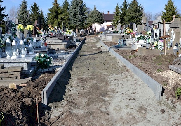 Zakończenie 1 etapu prac na cmentarzu parafialnym