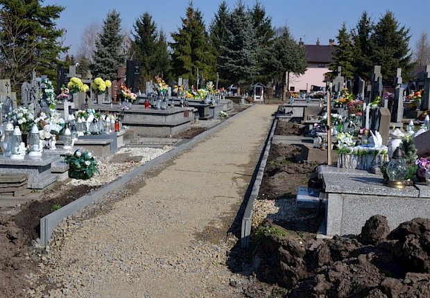 Zakończenie 1 etapu prac na cmentarzu parafialnym