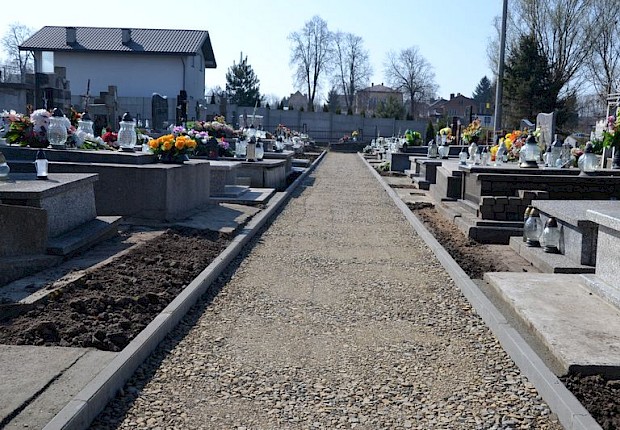 Zakończenie 1 etapu prac na cmentarzu parafialnym