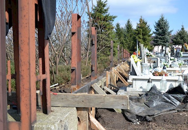 Zakończenie 1 etapu prac na cmentarzu parafialnym