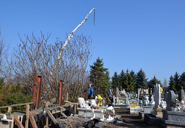 Zakończenie 1 etapu prac na cmentarzu parafialnym