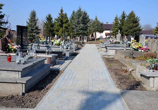 Zakończenie 1 etapu prac na cmentarzu parafialnym
