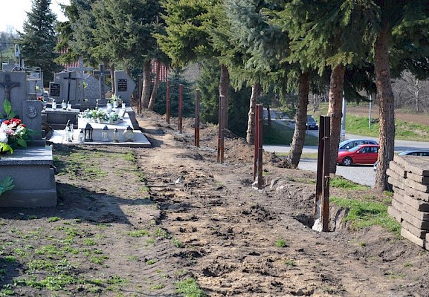 Zakończenie 1 etapu prac na cmentarzu parafialnym