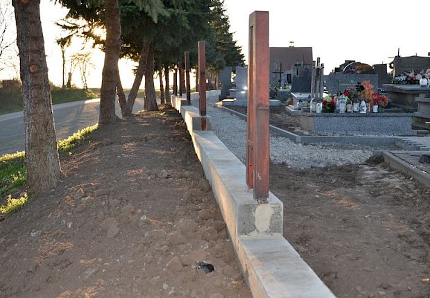 Zakończenie 1 etapu prac na cmentarzu parafialnym