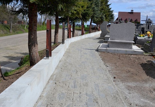Zakończenie 1 etapu prac na cmentarzu parafialnym