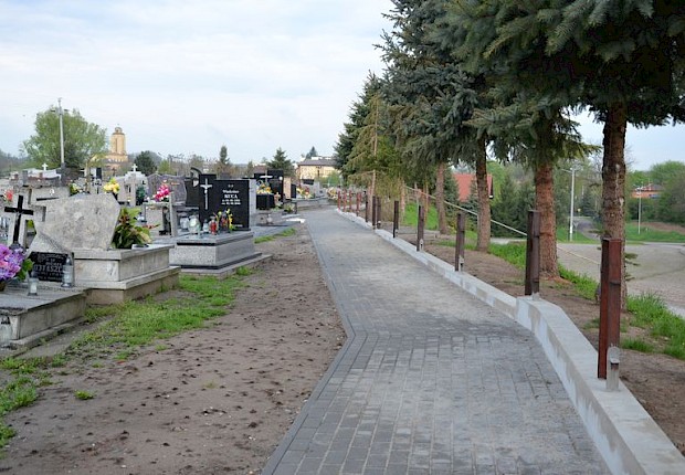 Zakończenie 1 etapu prac na cmentarzu parafialnym