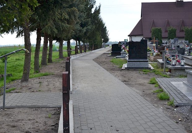 Zakończenie 1 etapu prac na cmentarzu parafialnym