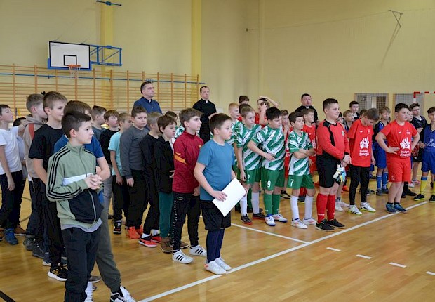 Archiprezbiteralny turniej ministrant&oacute;w w piłce halowej