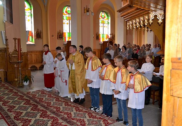 Przyjęcie do posługi ministranta