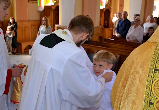 Przyjęcie do posługi ministranta