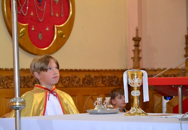 Przyjęcie do posługi ministranta
