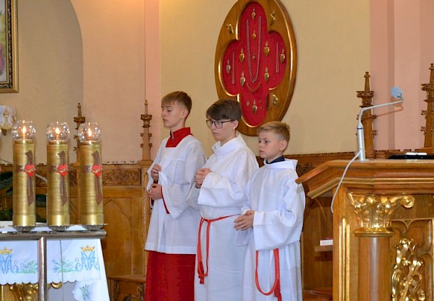 Przyjęcie do posługi ministranta