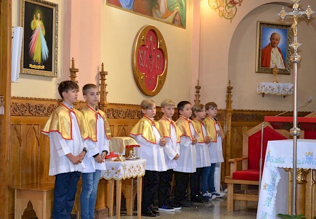 Przyjęcie do posługi ministranta