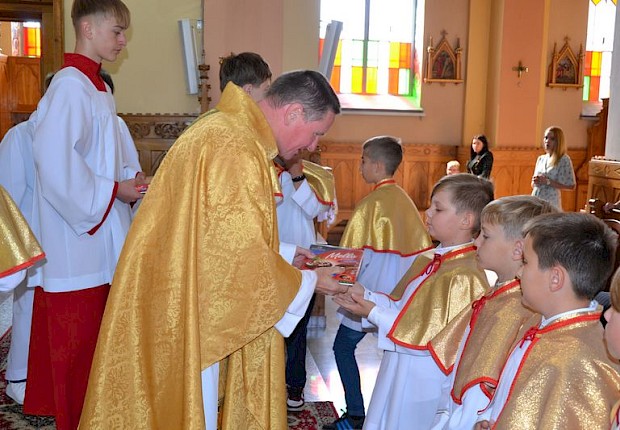 Przyjęcie do posługi ministranta