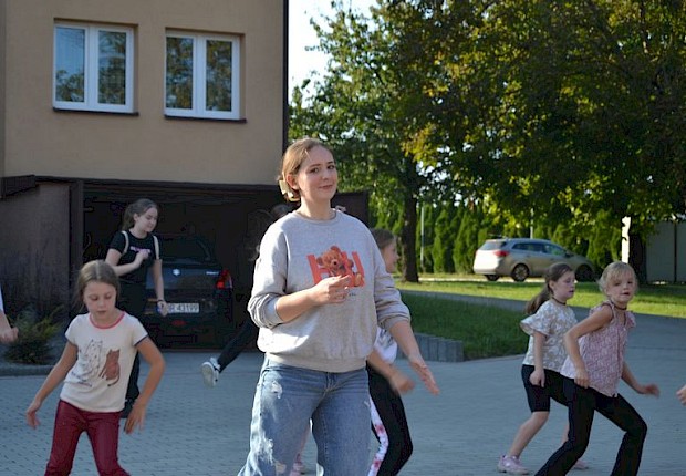 Święto pieczonego ziemniaka liturgicznej służby ołtarza