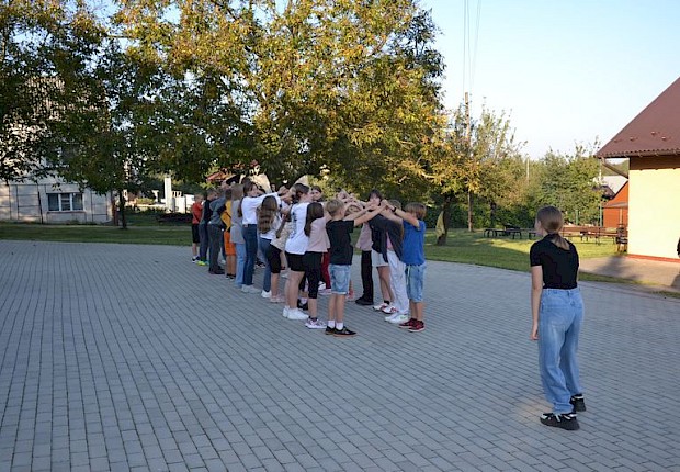 Święto pieczonego ziemniaka liturgicznej służby ołtarza