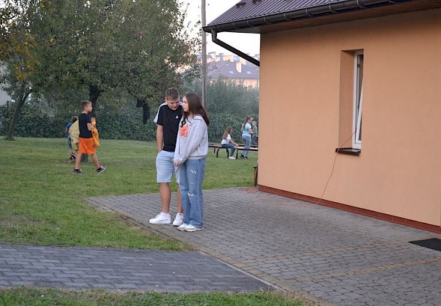 Święto pieczonego ziemniaka liturgicznej służby ołtarza