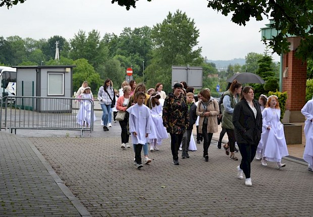 Pielgrzymka dzieci komunijnych