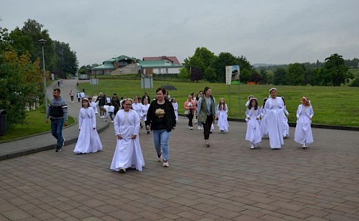 Pielgrzymka dzieci komunijnych