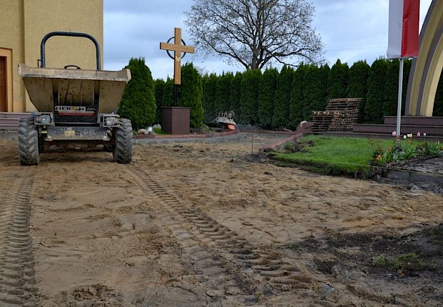 Prace przy kościele parafialnym - 2 etap