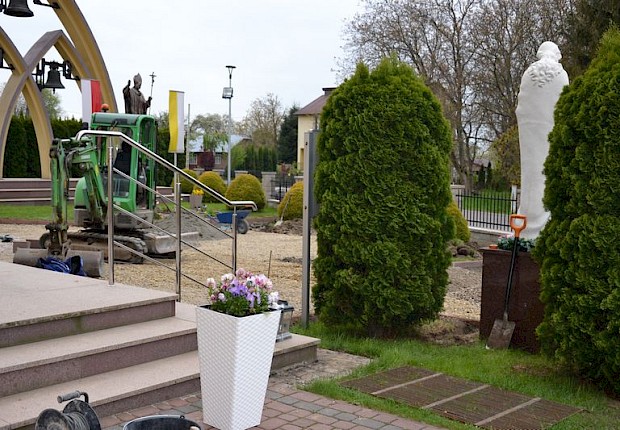 Prace przy kościele parafialnym - 2 etap