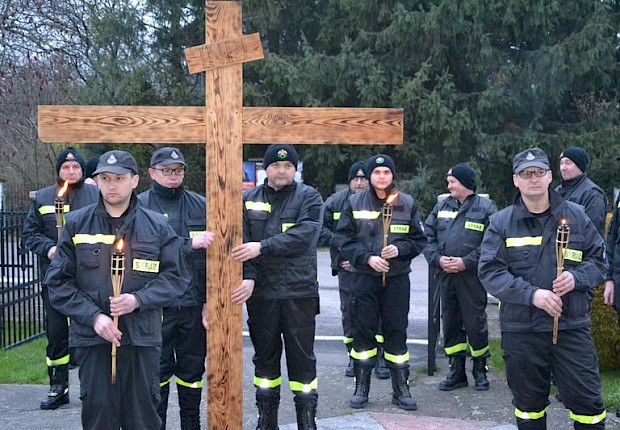 Parafialna droga krzyżowa