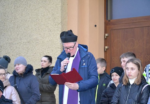 Parafialna droga krzyżowa