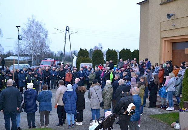 Parafialna droga krzyżowa