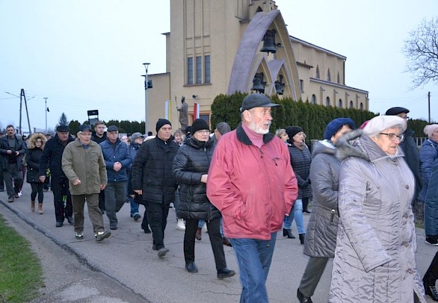 Parafialna droga krzyżowa