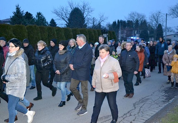 Parafialna droga krzyżowa
