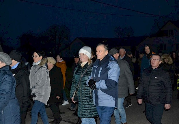 Parafialna droga krzyżowa