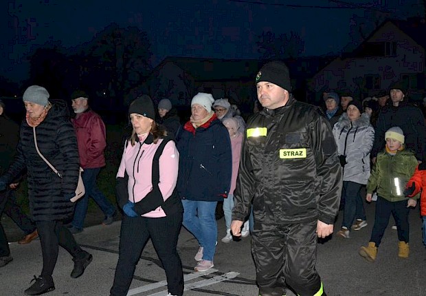 Parafialna droga krzyżowa