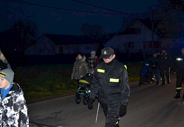 Parafialna droga krzyżowa